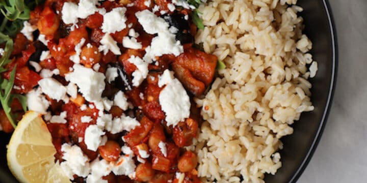 bowl of brown rice and harissa chickpea mix