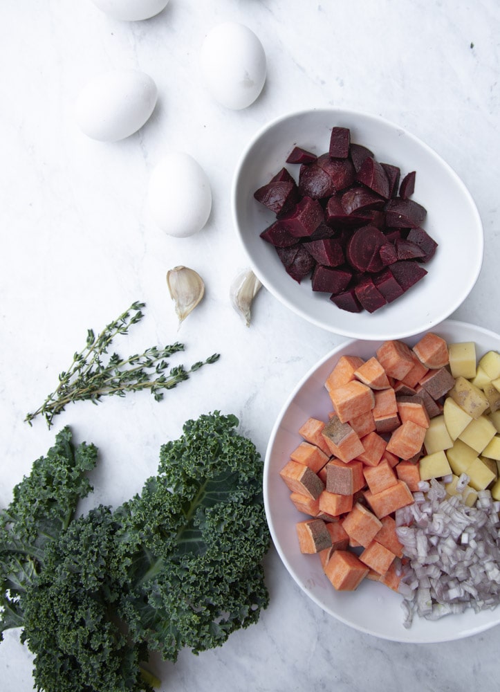 ingredients in bowls for veggie hash