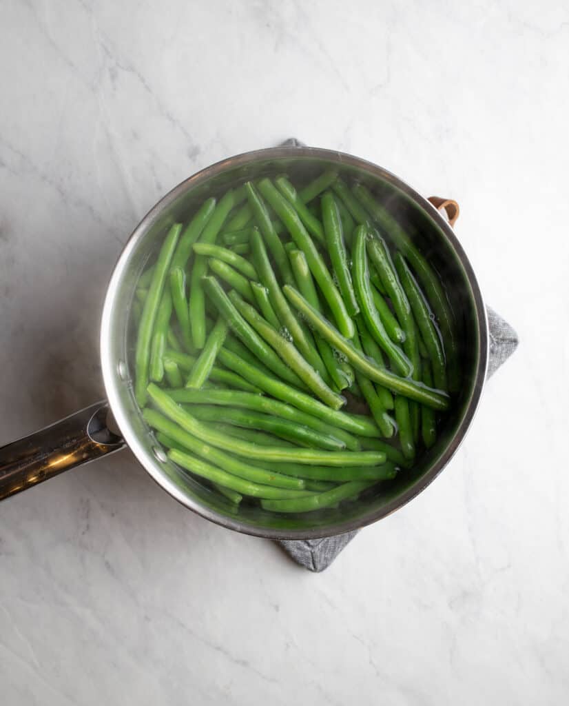 green beans in a pot