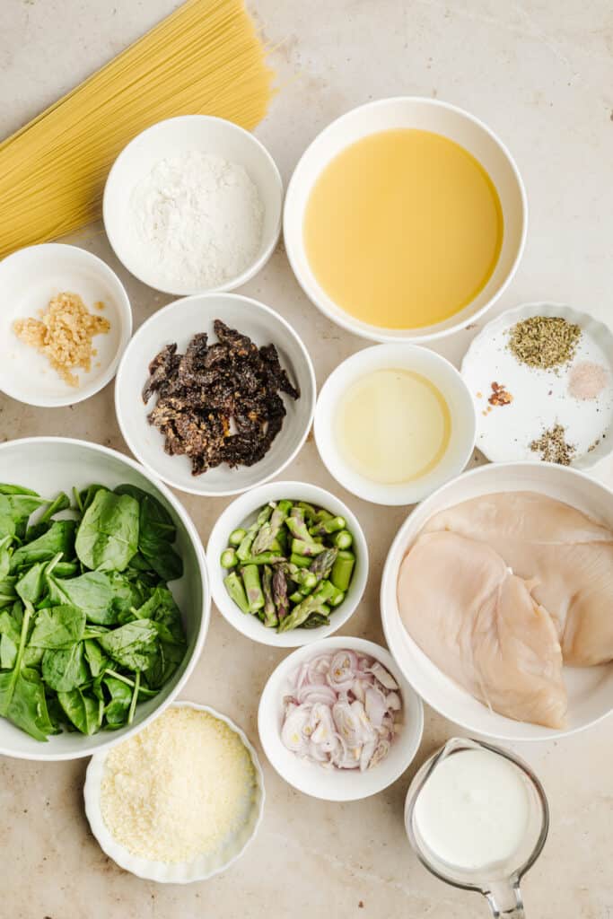 Ingredients to make sun dried tomato pasta chicken.